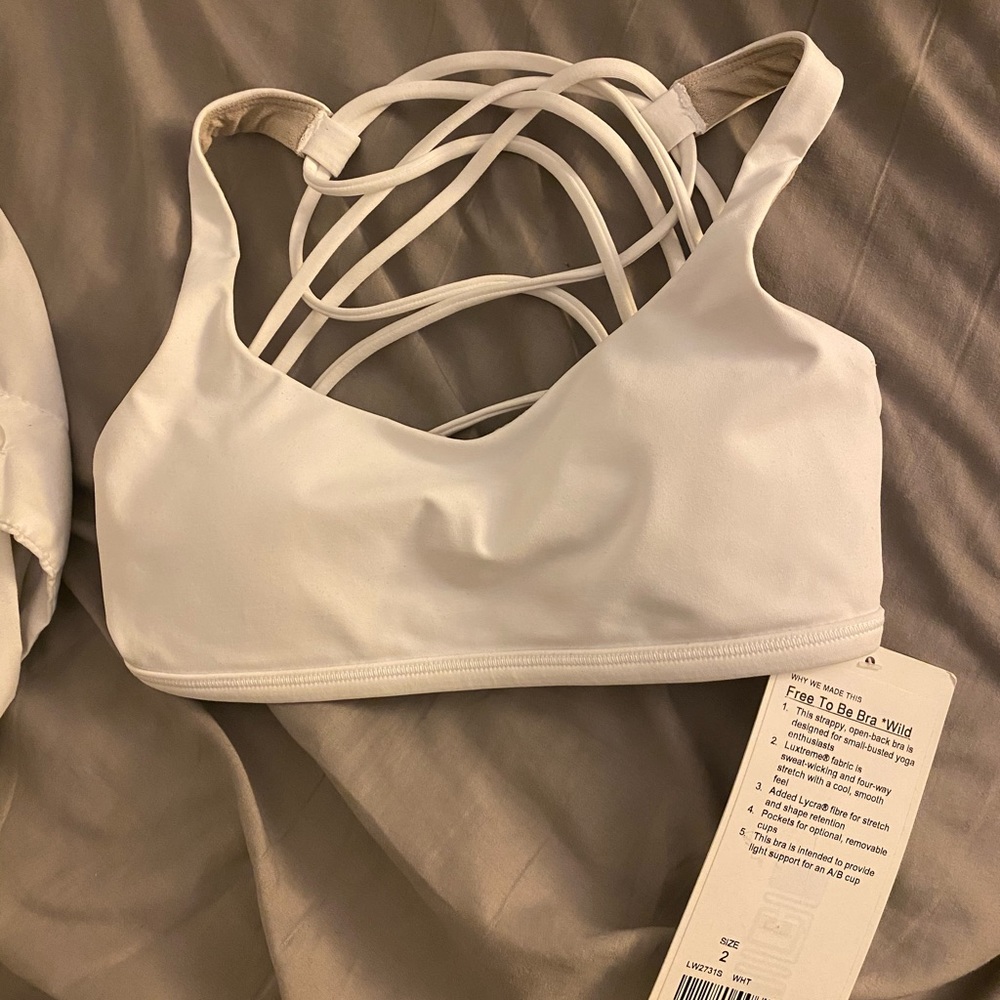 Lululemon free to be wild sports bra size 2 white